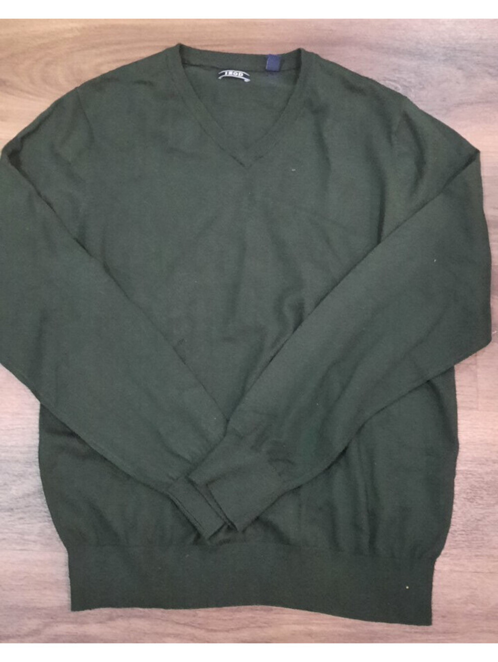 Izod Premium Essentials Men's 12-Gauge V-Neck Sweater Large Hunter Green